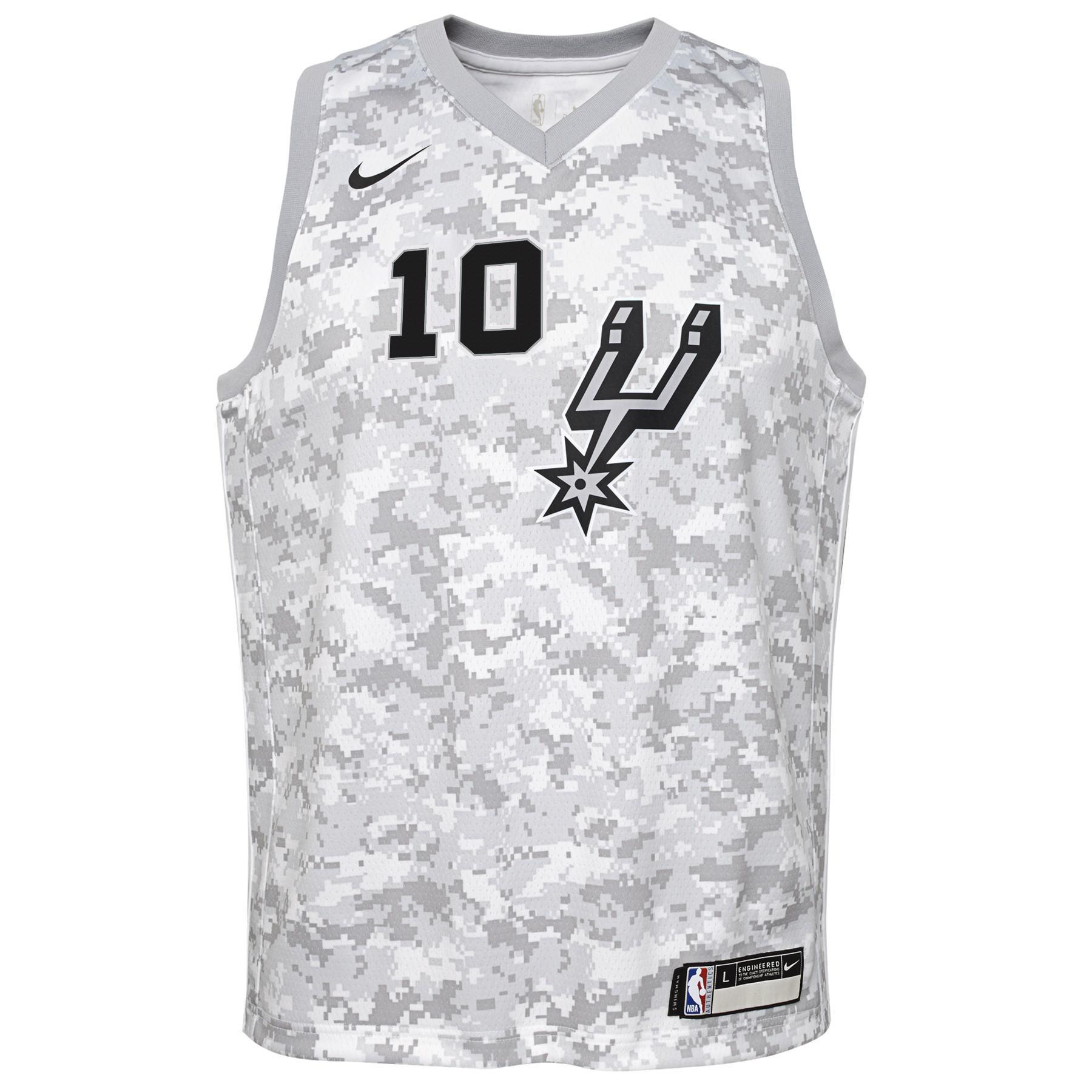 demar derozan spurs shirt