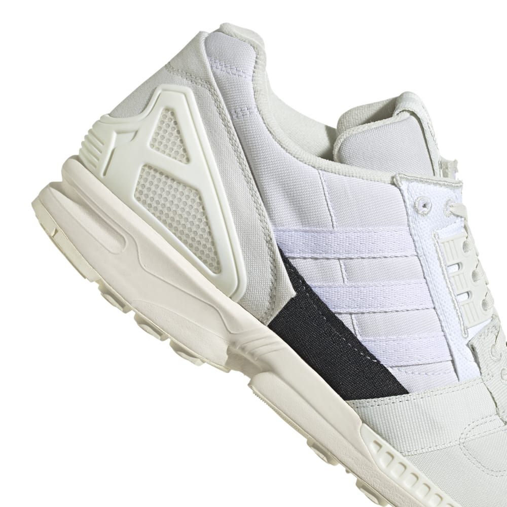 ☺︎⭐︎☺︎ You're never too old to play! The adidas Originals ZX 8000